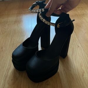 Elegant Black Platform Heels